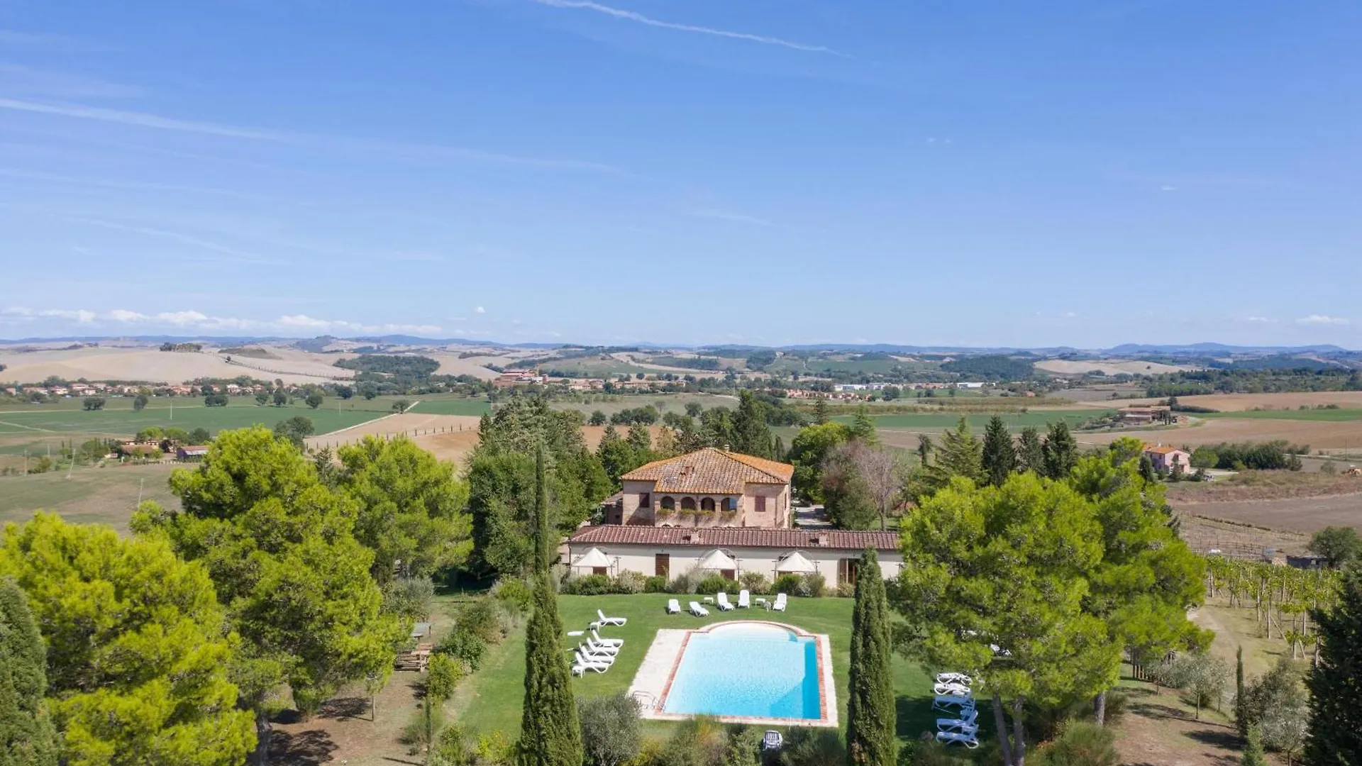 Il Canto Del Sole Monteroni d'Arbia 3*,