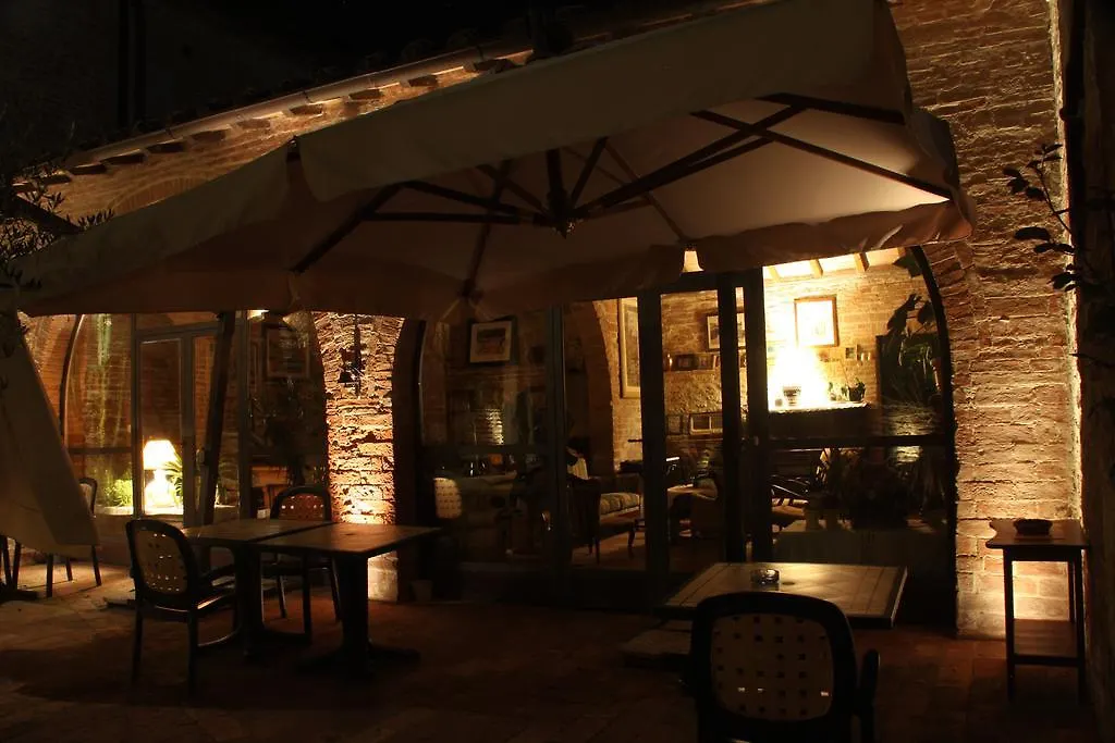 Il Canto Del Sole Monteroni d'Arbia 3*,